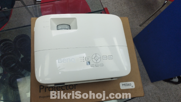 Benq projector MX550